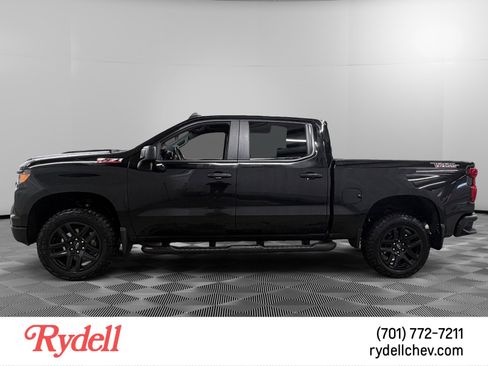 Used 2023 Chevrolet Silverado 1500 Custom Trail Boss image 2
