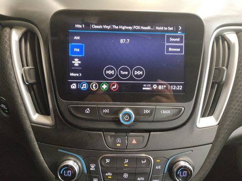 Used 2023 Chevrolet Malibu LT FWD image 25
