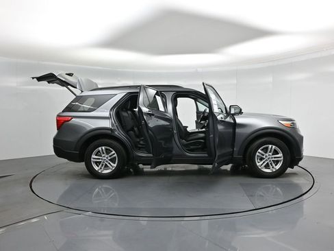 Certified 2023 Ford Explorer XLT w/ Equipment Group 202A image 5