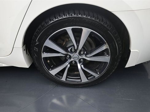 Used 2017 Nissan Maxima 3.5 SL FWD image 18