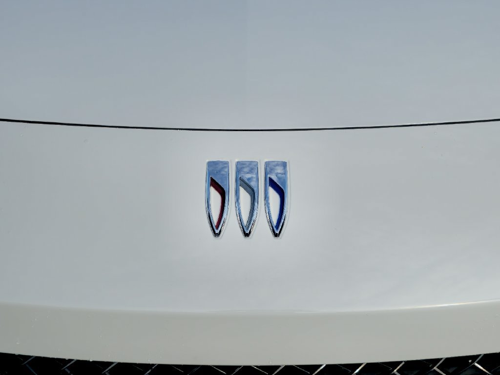 New 2026 Buick Envista Sport Touring w/ Convenience I Package FWD image 27