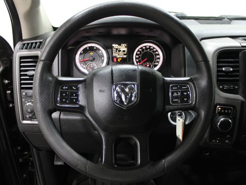 Used 2017 RAM 1500 Express w/ Express Value Package image 9