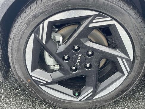 New 2025 Kia K4 EX image 9