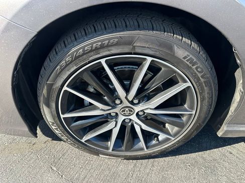 Used 2022 Toyota Camry SE FWD image 6