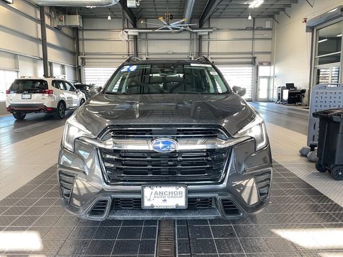 Used 2024 Subaru Ascent Premium w/ Convenience Package image 2