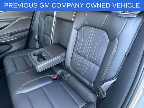 Used 2025 Buick Envista Avenir FWD image 31