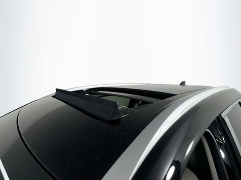 Used 2025 Nissan Rogue SV w/ SV Premium Package FWD image 22