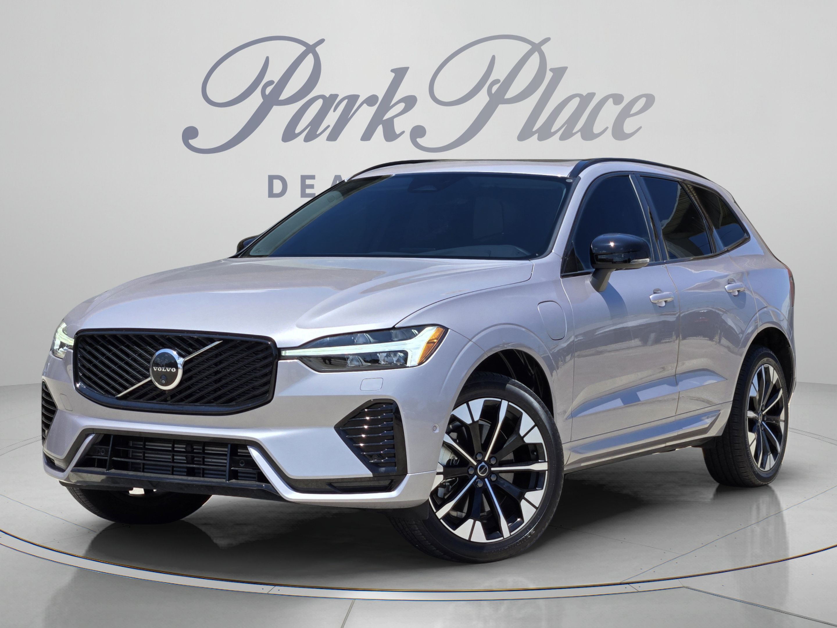 Certified 2026 Volvo XC60 T8 Plus w/ Protection Package Premier AWD/4WD image 1