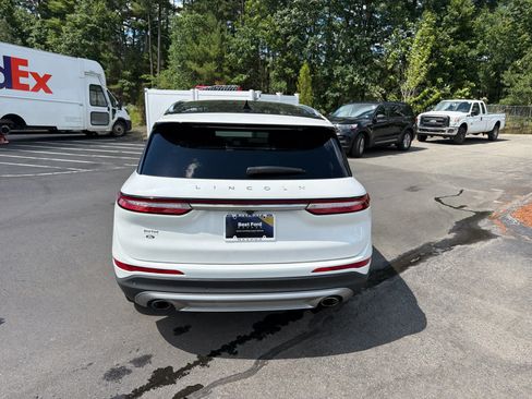 Used 2022 Lincoln Corsair AWD w/ Premium Package image 6