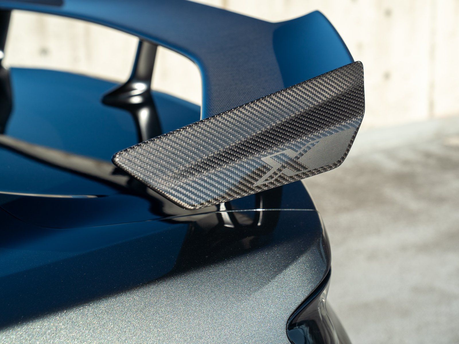 Used 2018 Chevrolet Camaro ZL1 RWD image 13