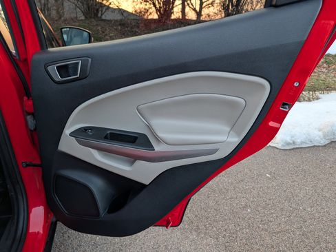 Used 2021 Ford EcoSport Titanium image 34