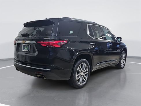 Certified 2023 Chevrolet Traverse High Country w/ LPO, Floor Liner Package image 5