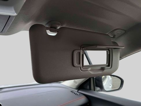 Certified 2025 Nissan Sentra SR image 31