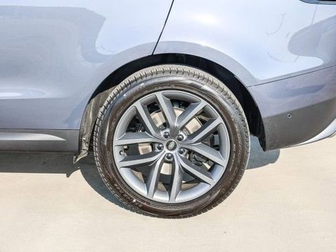 New 2025 Land Rover Range Rover Sport SE image 9