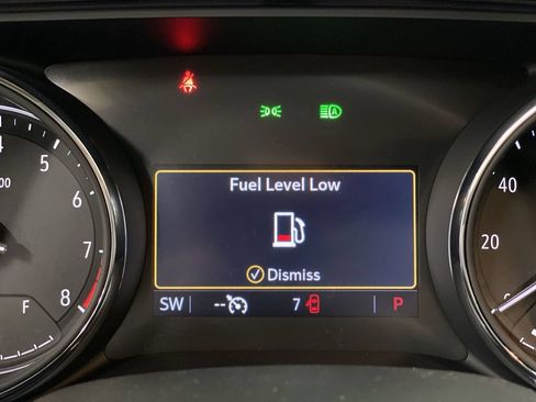 Used 2021 Buick Encore GX Select w/ Sport Touring Package FWD image 15