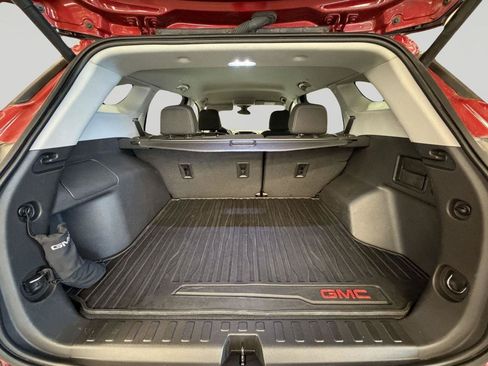 Used 2023 GMC Terrain SLE w/ Driver Convenience Package FWD image 41
