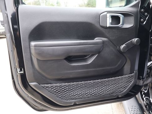 Used 2023 Jeep Wrangler Sport image 10