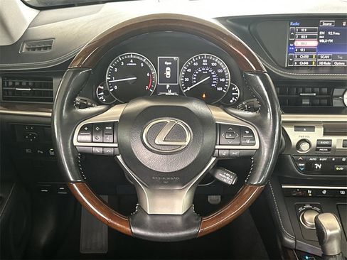 Used 2016 Lexus ES 350 image 16