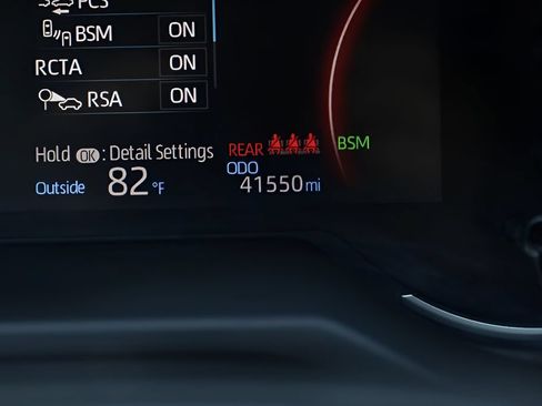 Certified 2025 Toyota RAV4 XLE AWD/4WD image 32