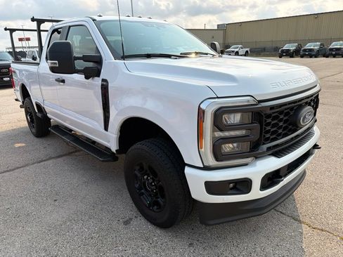 Used 2024 Ford F250 XL w/ STX Appearance Package AWD/4WD image 8