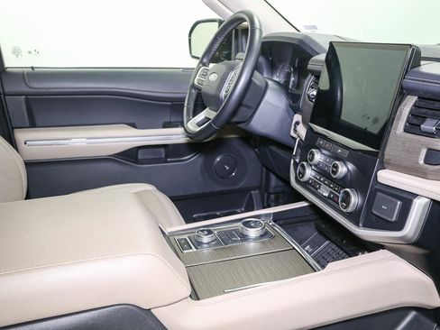 Used 2024 Ford Expedition Max Limited image 20