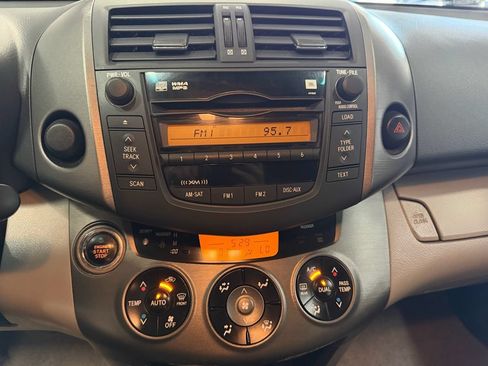 Used 2011 Toyota RAV4 Limited w/ Limited Extra Value Pkg FWD image 8