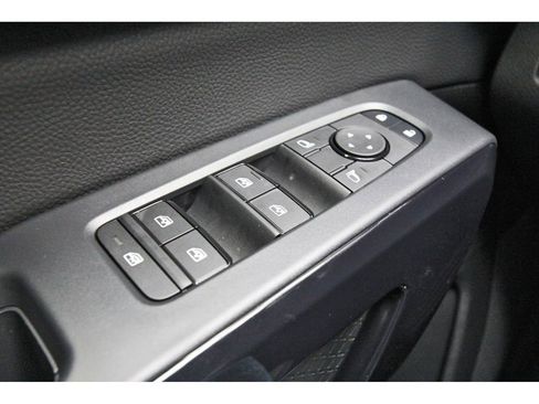 New 2026 Nissan Pathfinder S image 15