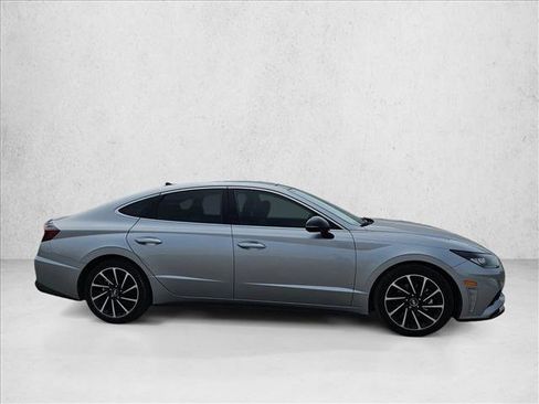 Used 2020 Hyundai Sonata SEL Plus w/ Tech Package FWD image 4