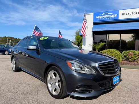 Used 2016 Mercedes-Benz E 350 4MATIC Sedan image 10