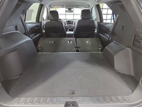 Used 2022 Chevrolet Equinox Premier AWD/4WD image 37