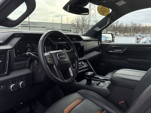 Certified 2024 GMC Sierra 1500 AT4 w/ AT4 Premium Package image 10