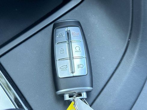 Used 2023 Genesis G70 2.0T RWD image 28