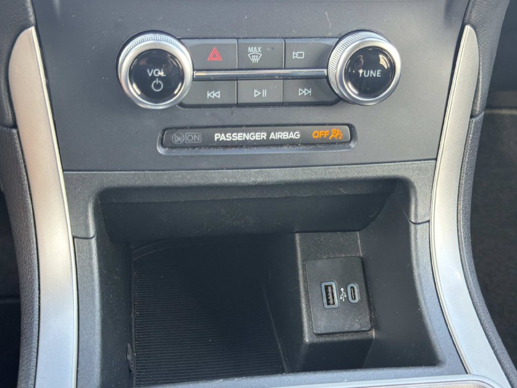 Certified 2024 Ford Edge SEL AWD/4WD image 23