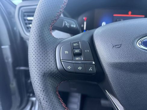 New 2026 Ford Escape ST-Line w/ Cold Weather Package AWD/4WD image 17