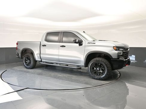 Used 2023 Chevrolet Silverado 1500 ZR2 w/ Technology Package AWD/4WD image 11