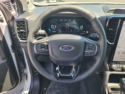 New 2026 Ford Ranger Lariat w/ FX4 Off-Road Package AWD/4WD image 9