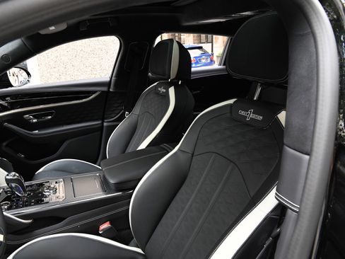 New 2025 Bentley Flying Spur Plug-In Hybrid image 8