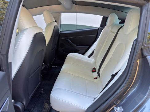 Used 2023 Tesla Model 3 Standard Range RWD image 42