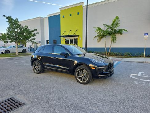 Used 2022 Porsche Macan image 18