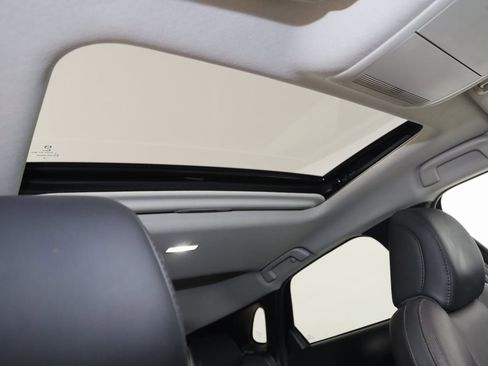 Used 2022 MAZDA CX-30 2.5 Turbo w/ Premium Plus Pkg image 11