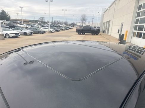 Used 2015 Buick Regal Premium w/ Experience Buick Package image 5