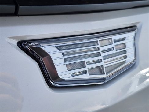 New 2025 Cadillac Lyriq Sport image 19