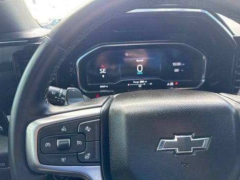 Used 2025 Chevrolet Silverado 1500 LT Trail Boss w/ LT Trail Boss Premium Package AWD/4WD image 23