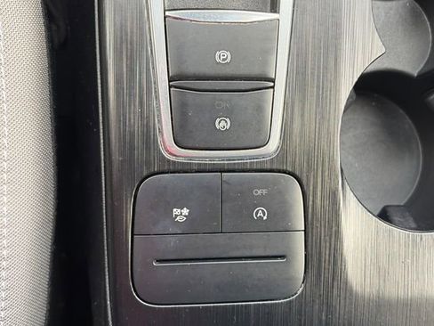 Used 2022 Ford Escape SE w/ Cold Weather Package FWD image 55