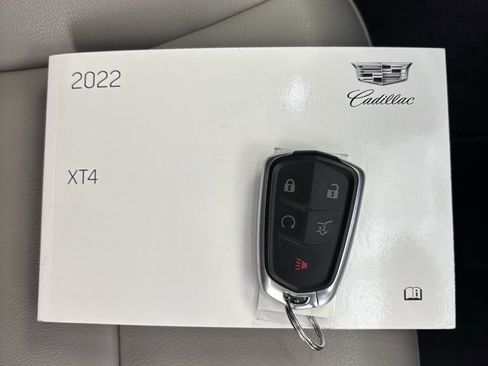 Certified 2022 Cadillac XT4 Luxury image 29