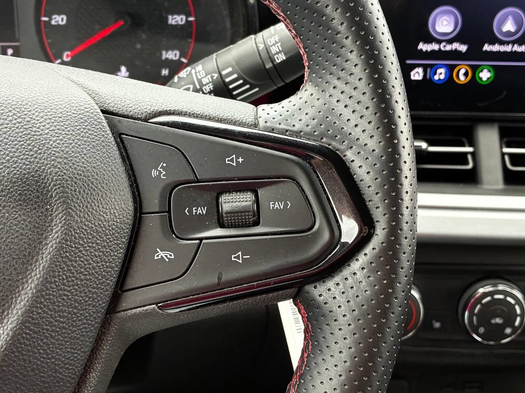 Used 2024 Chevrolet Trax RS FWD image 10