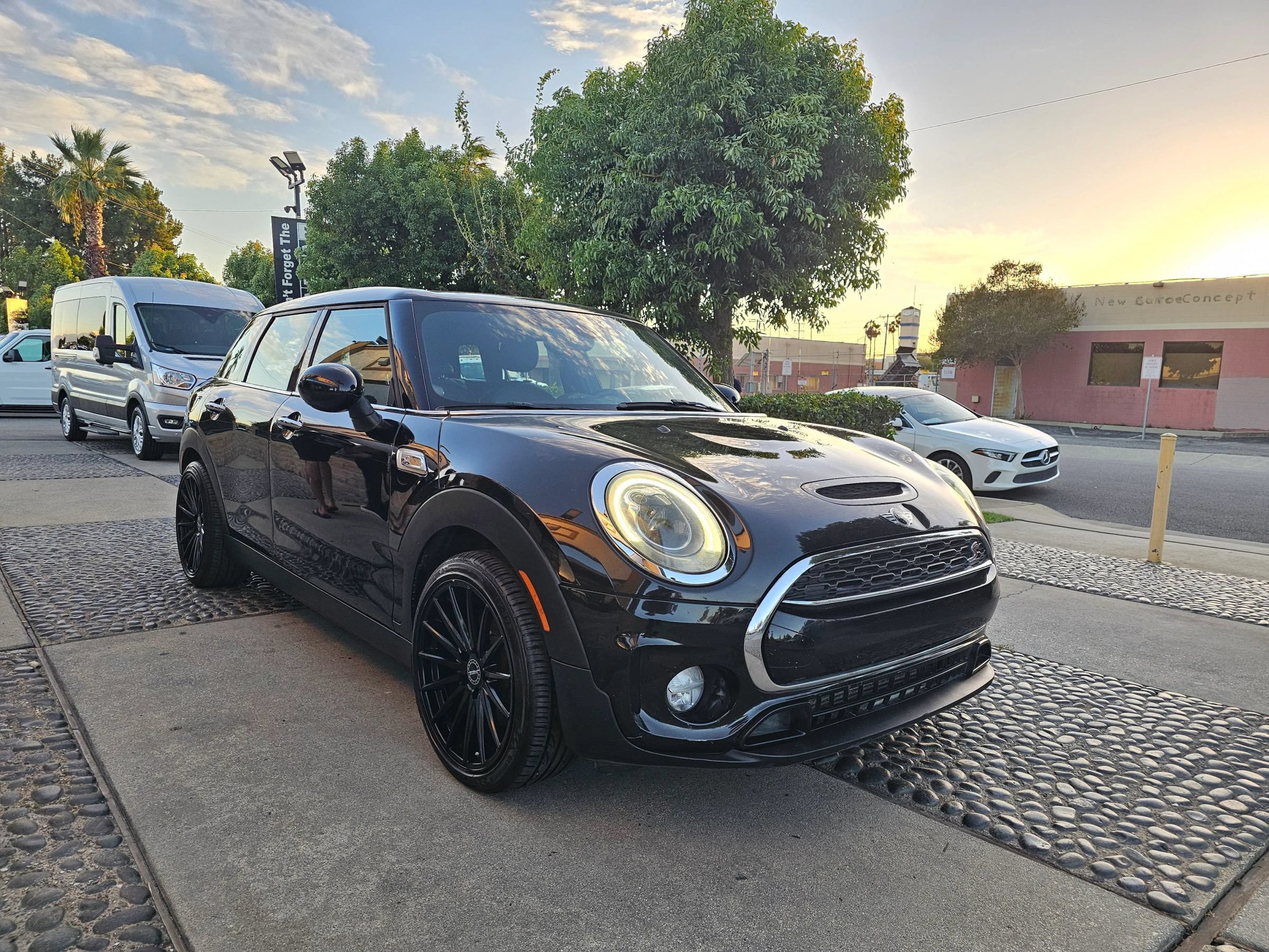 Used 2016 MINI Cooper Clubman S FWD image 3