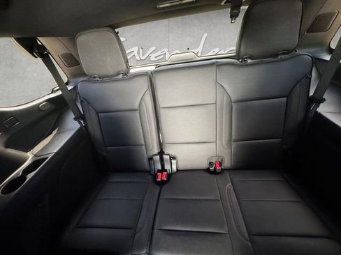 Used 2025 Chevrolet Tahoe High Country AWD/4WD image 22