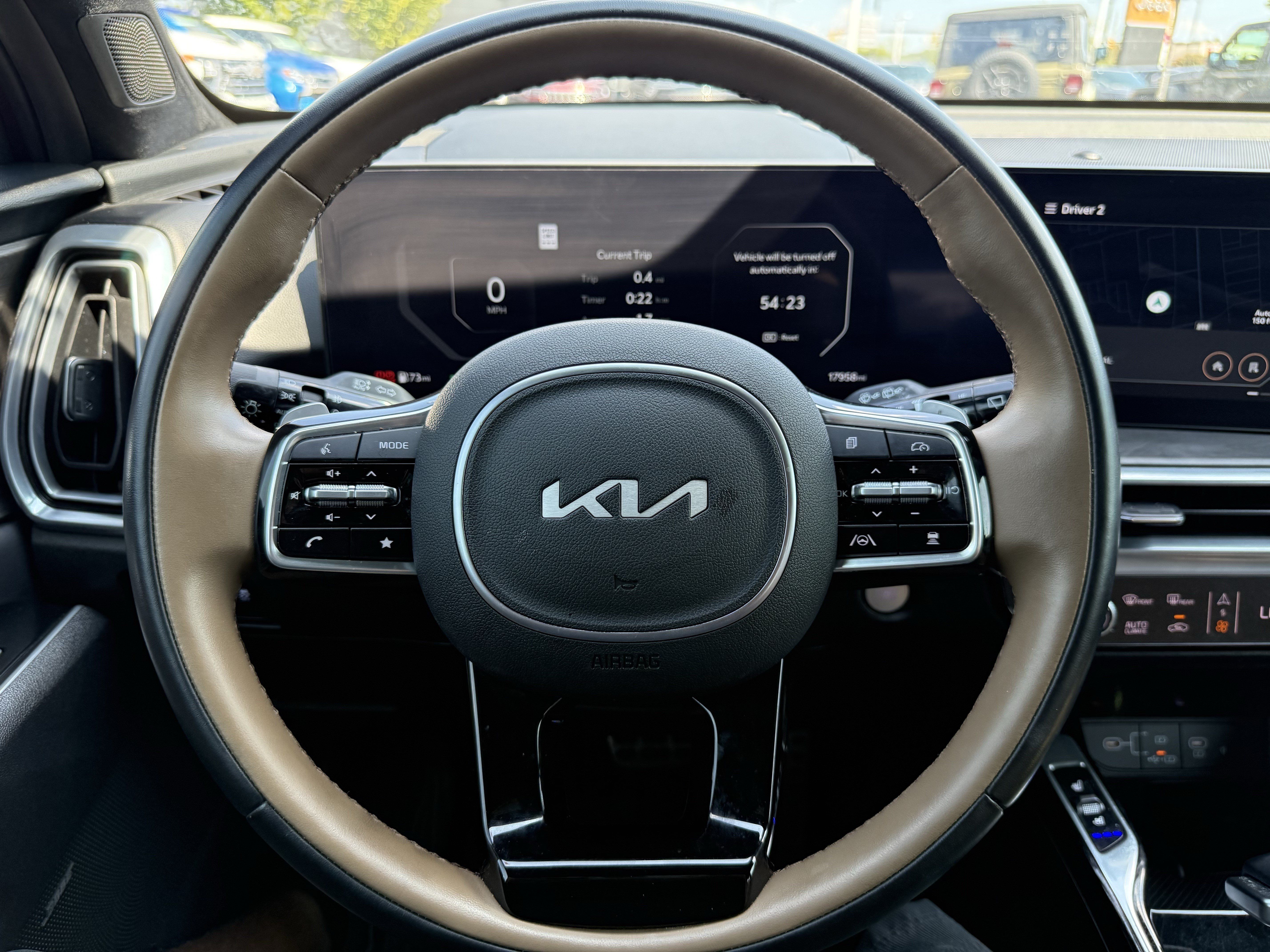 Used 2025 Kia Sorento SX Prestige w/ Olive Brown Leather Package AWD/4WD image 17