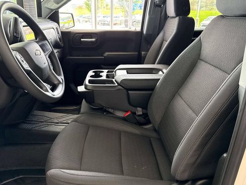 New 2026 Chevrolet Silverado 1500 Custom w/ LPO, Dark Essentials Package AWD/4WD image 9